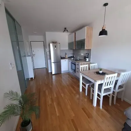 With Seaview + Private Garage Parking ספליט