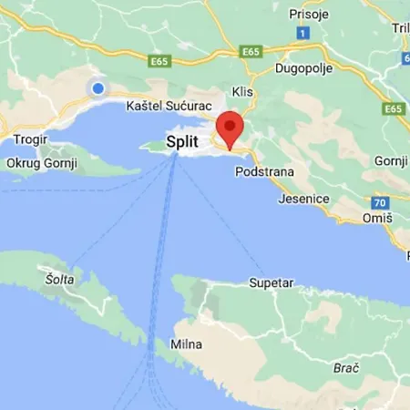 With Seaview + Private Garage Parking Apartman Split