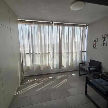 Apartment With Seaview + Private Garage Parking